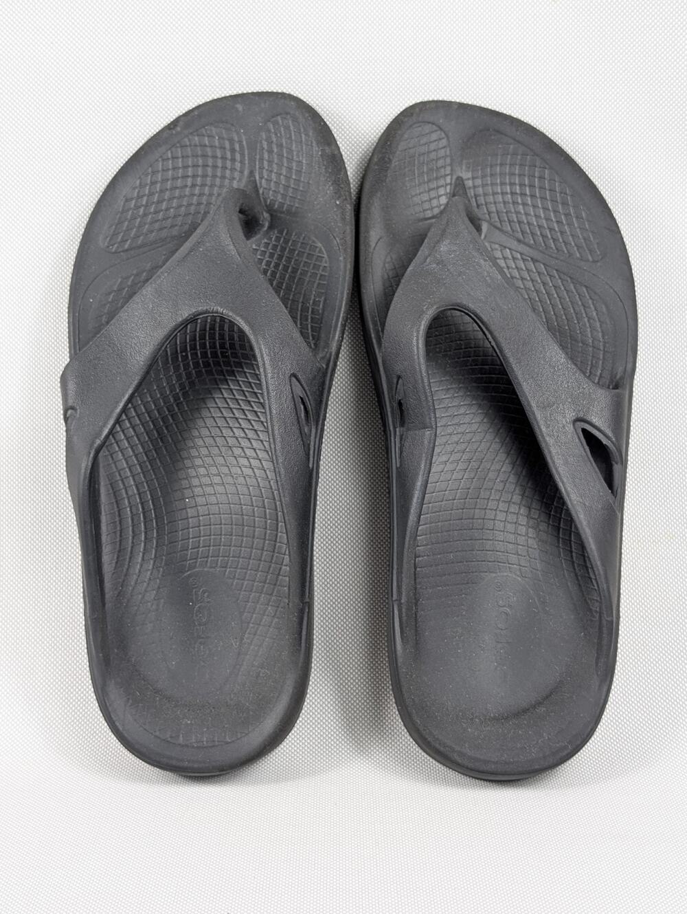 Oofos Original Sandal Recovery Sport Slide Thong Black Shoe Men's 7 Women’s 9
